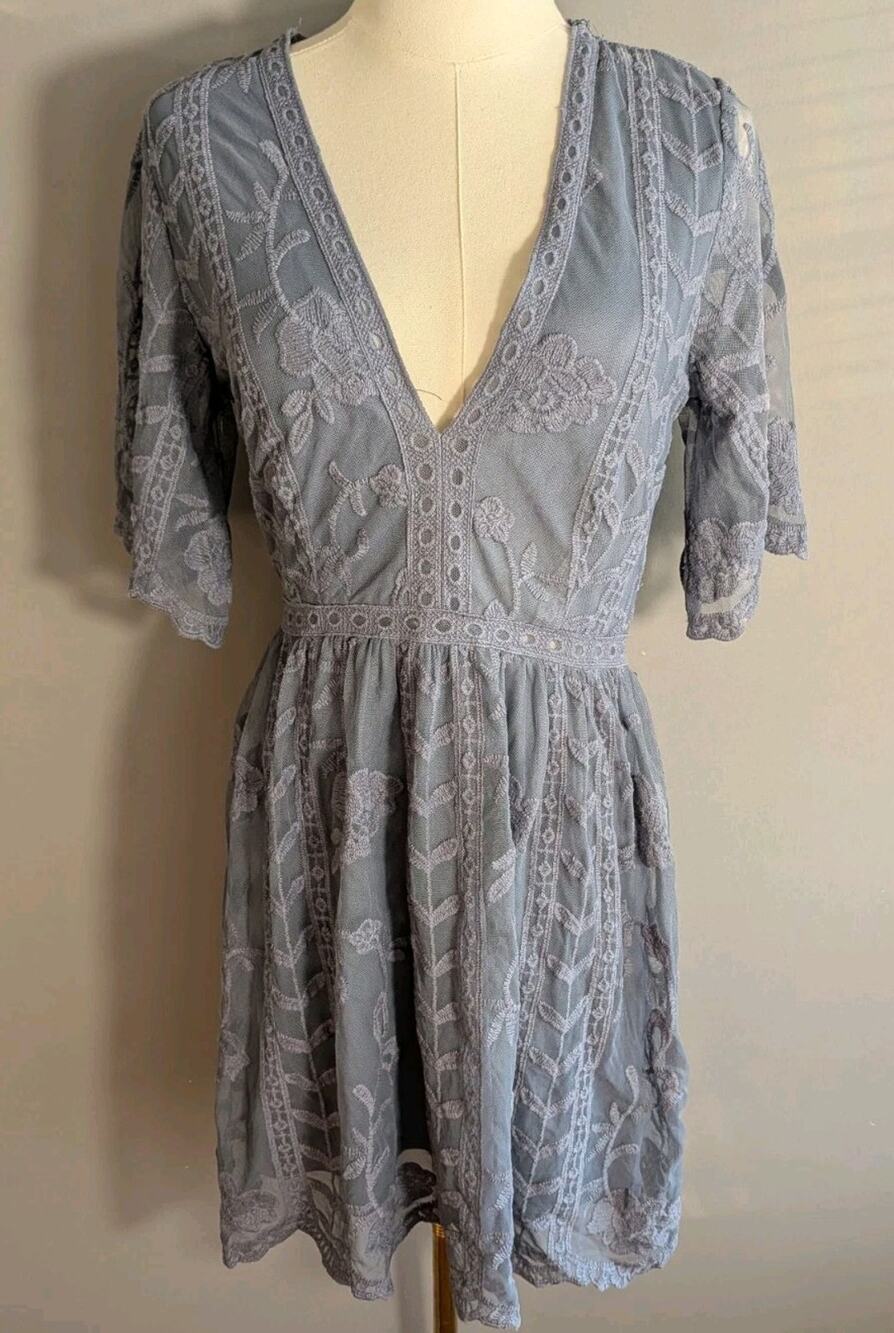 Socialite Blue Gray Embroidered Mesh Lace Dress Medium V Neck Fit & Flare Boho